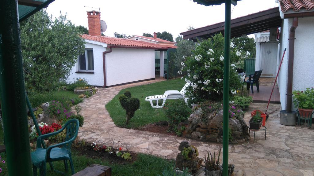 Nella Apartments Šišan Eksteriør billede